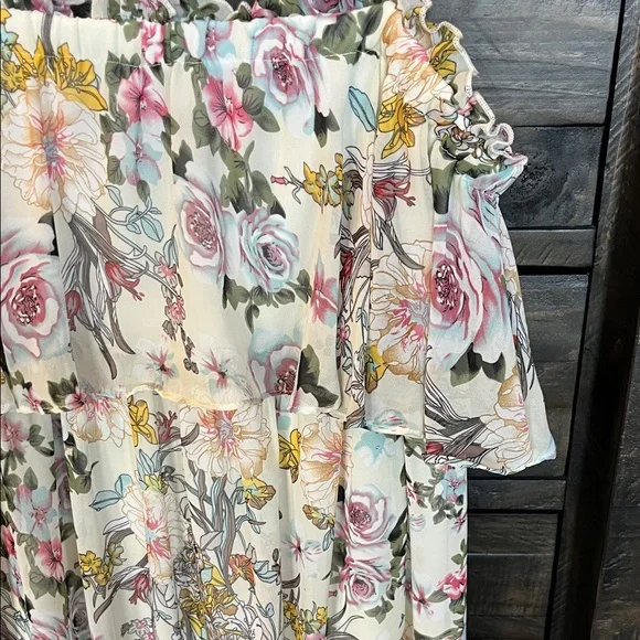 Floral Maxi Dress - Picture 2 of 7